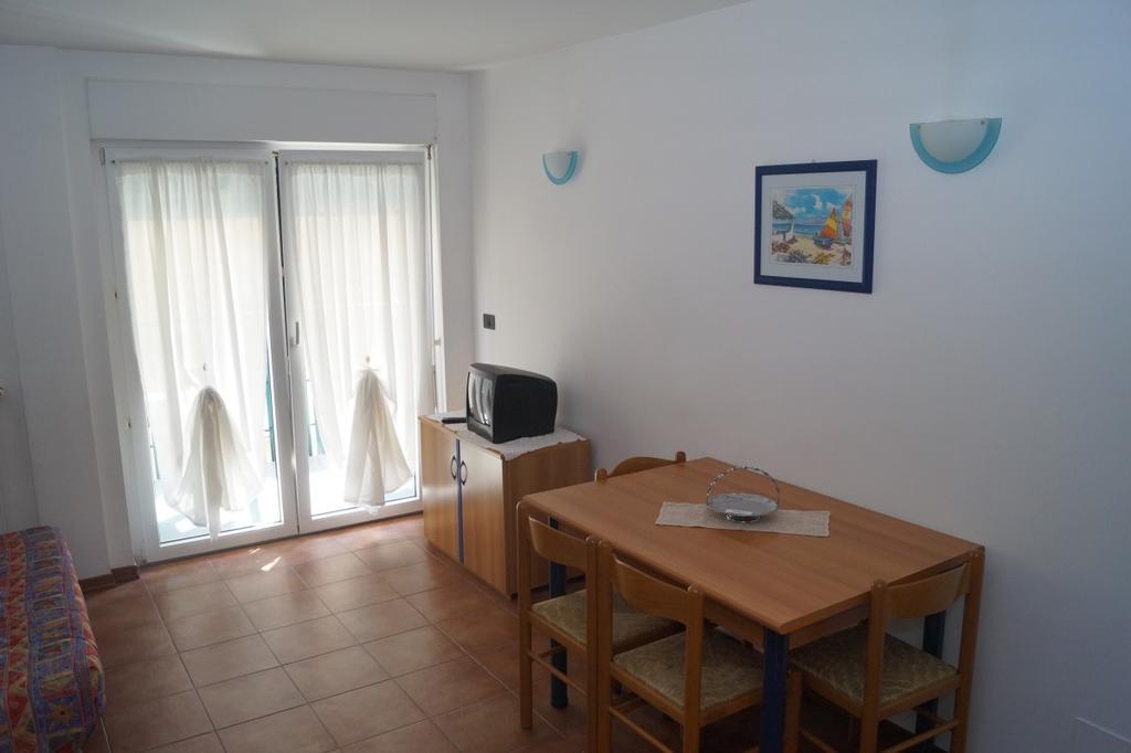 Residence Vivere Astra Trieste Exterior foto